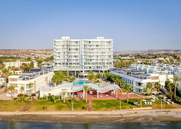 Resort: Radisson Beach Resort Larnaca